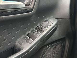 FORD Kuga usata, con Bracciolo