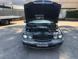 JAGUAR X-Type usata, con Fendinebbia