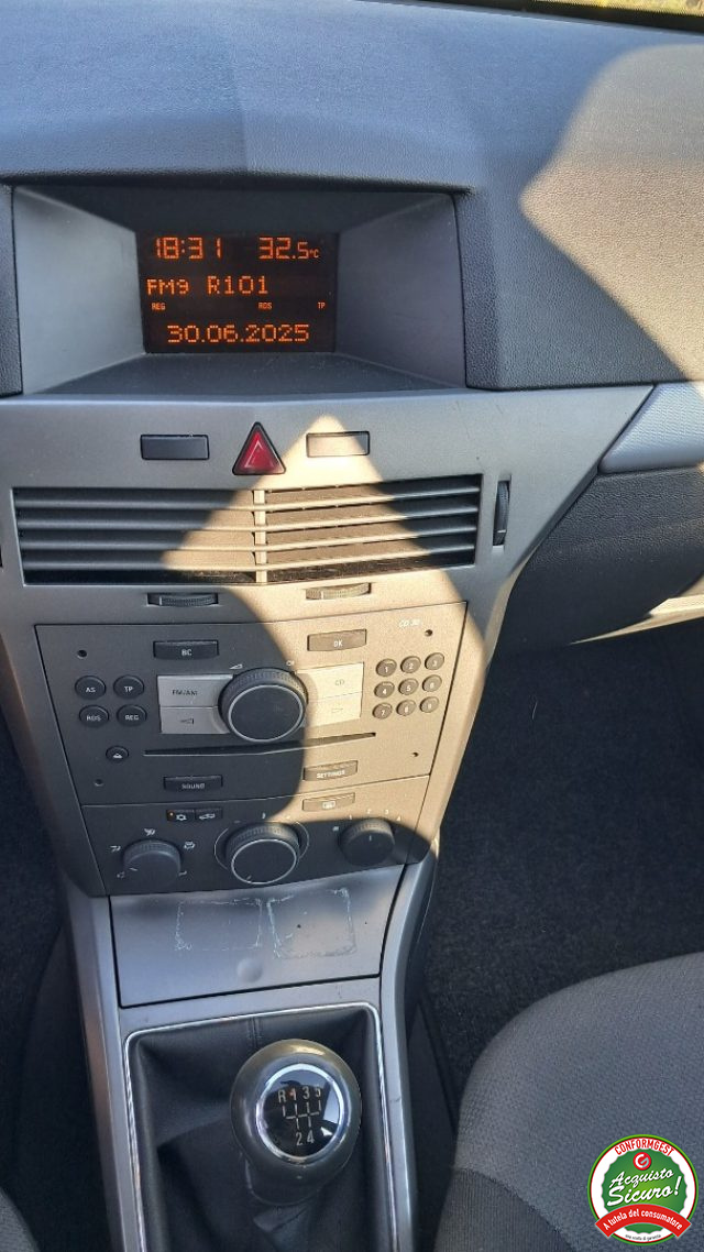 OPEL Astra usata, con Climatizzatore