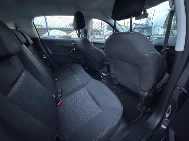 PEUGEOT 208 usata, con Luci diurne LED