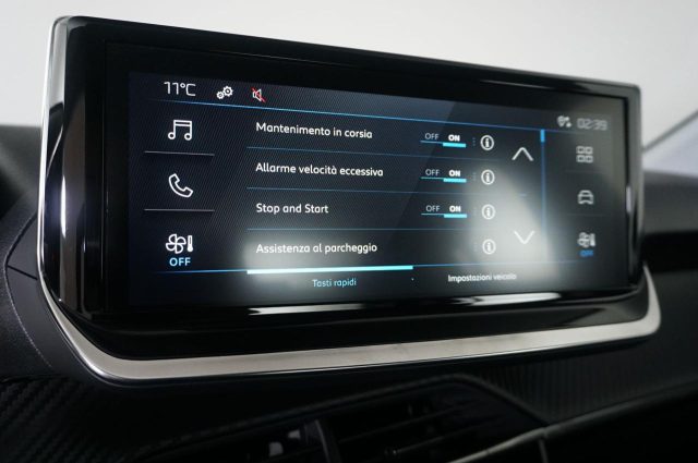 PEUGEOT 208 usata, con Sedile posteriore sdoppiato