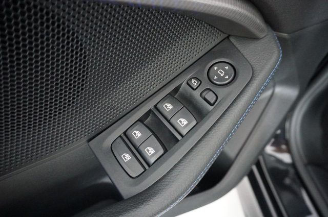 BMW 118 usata, con Volante in pelle