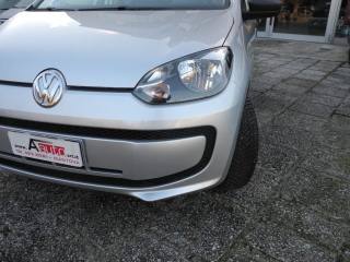 VOLKSWAGEN up! usata 47