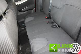 MAHINDRA KUV100 usata, con Servosterzo