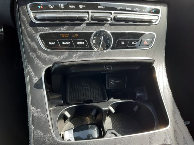 MERCEDES-BENZ E 220 usata, con Climatizzatore
