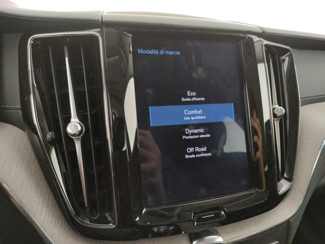 VOLVO XC60 usata, con Volante in pelle