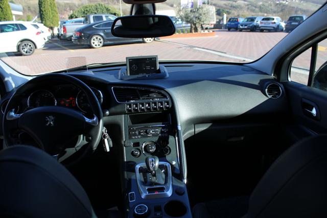 PEUGEOT 3008 usata, con Cruise Control