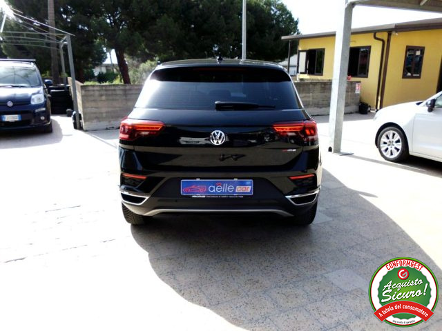 VOLKSWAGEN T-Roc usata, con Autoradio