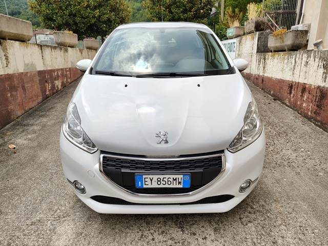 PEUGEOT 208 usata, con ESP