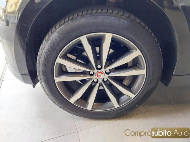 JAGUAR F-Pace usata, con Fari Xenon