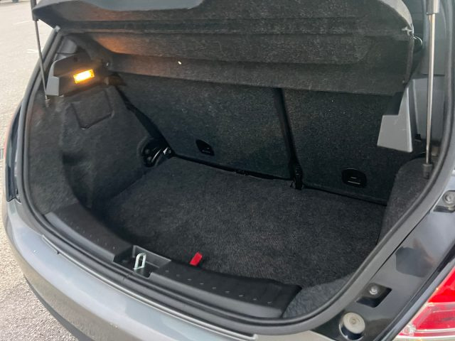LANCIA Ypsilon usata, con Chiusura centralizzata