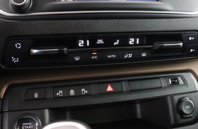 TOYOTA Proace Verso usata, con Apple CarPlay
