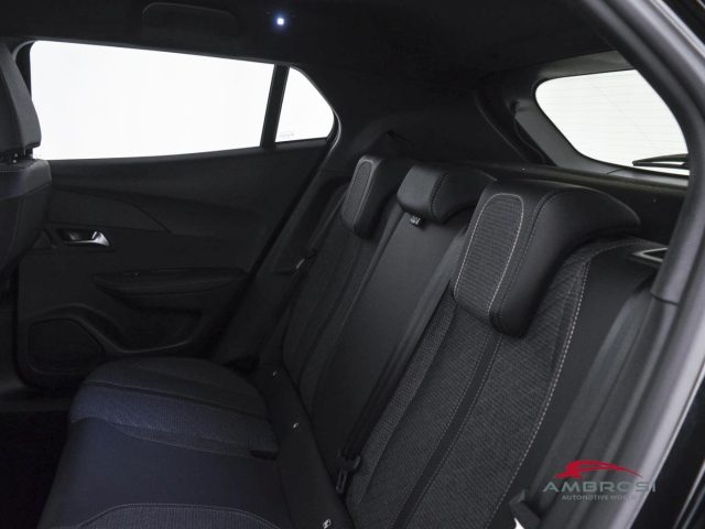 PEUGEOT 2008 usata 9