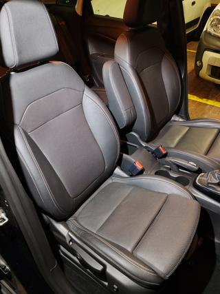 OPEL Crossland usata, con Sedile posteriore sdoppiato