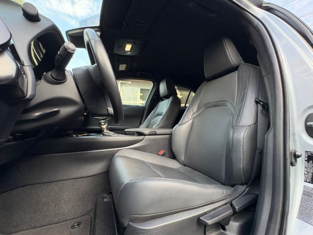 LEXUS UX 250h usata, con Fari LED