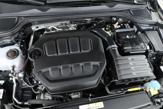 VOLKSWAGEN Golf GTI usata, con Servosterzo