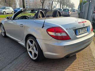 MERCEDES-BENZ SLK 200 usata, con Boardcomputer