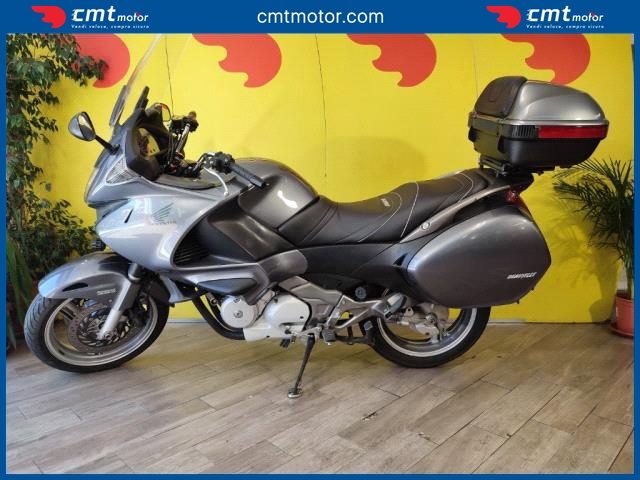 HONDA Deauville 700 usata 2