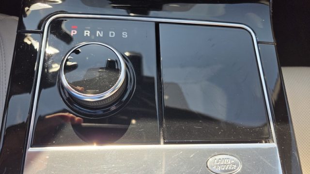 LAND ROVER Range Rover Velar usata, con Luci diurne LED