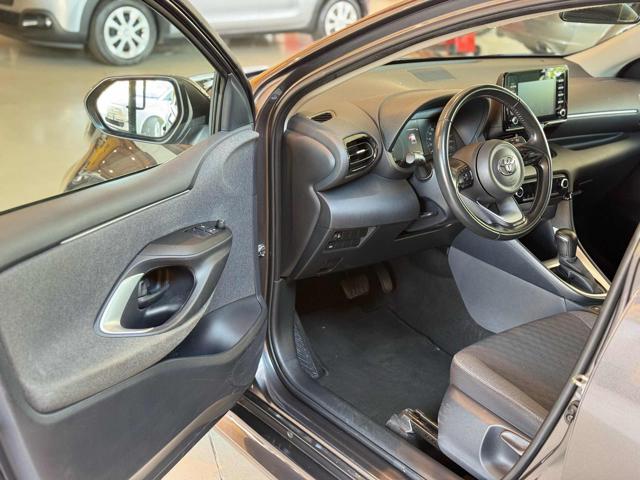 TOYOTA Yaris usata, con Alzacristalli elettrici