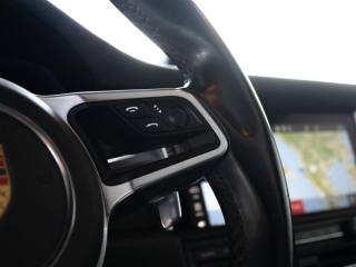 PORSCHE Macan usata 13