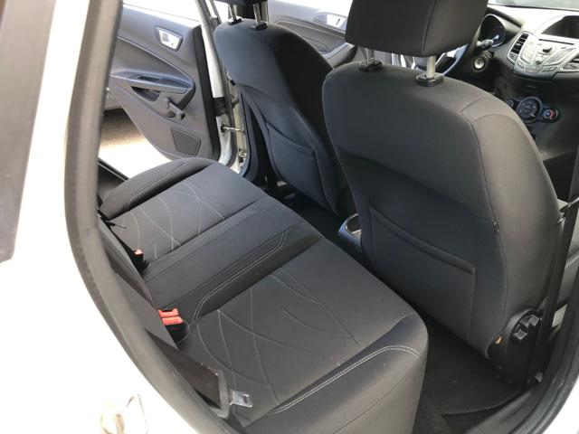 FORD Fiesta usata, con Specchietti laterali elettrici