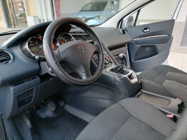 PEUGEOT 5008 usata, con Controllo automatico clima