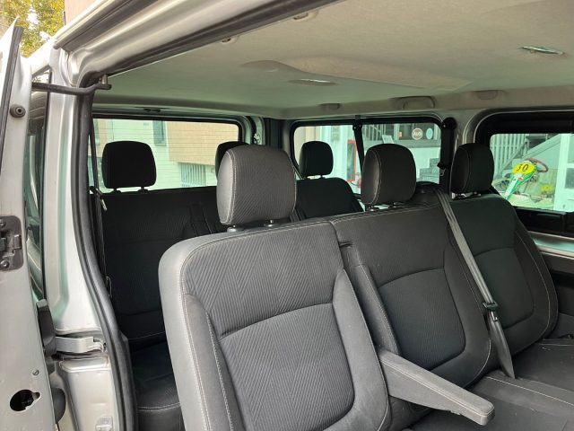 RENAULT Trafic usata, con Airbag