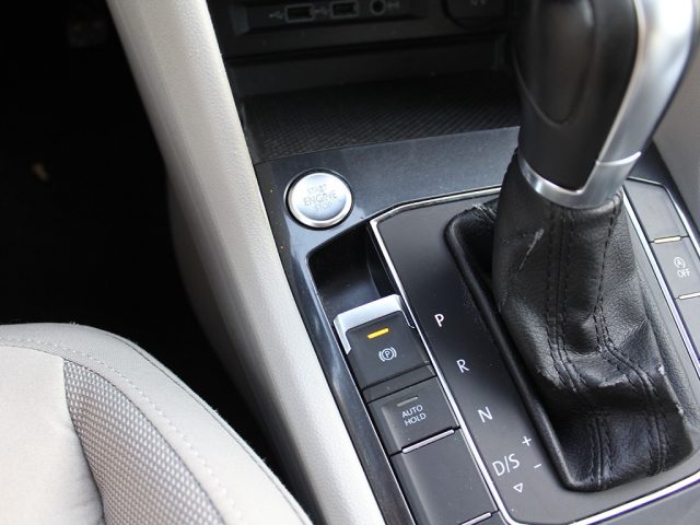 VOLKSWAGEN Tiguan Allspace usata, con Specchietti laterali elettrici