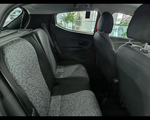 LANCIA Ypsilon usata, con Sensori di parcheggio posteriori