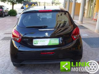 PEUGEOT 208 usata, con Alzacristalli elettrici