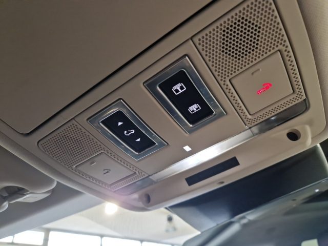 LAND ROVER Range Rover Evoque usata, con Portellone posteriore elettrico
