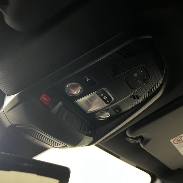 PEUGEOT 3008 usata, con Controllo elettronico della corsia