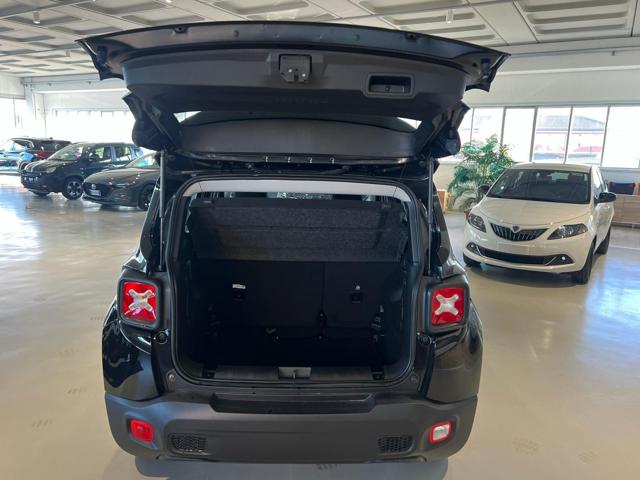 JEEP Renegade usata, con USB