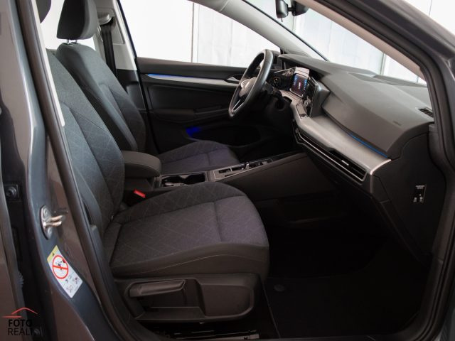 VOLKSWAGEN Golf usata, con Luci diurne