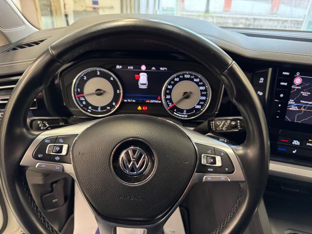 VOLKSWAGEN Touareg usata, con Controllo trazione
