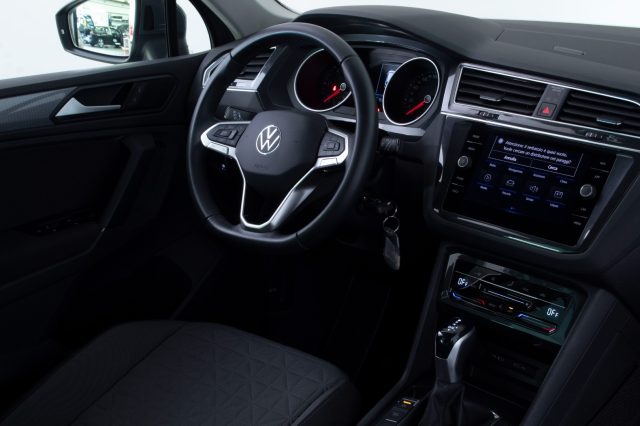 VOLKSWAGEN Tiguan usata, con Cerchi in lega