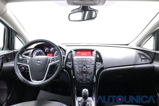 OPEL Astra usata, con Controllo automatico clima