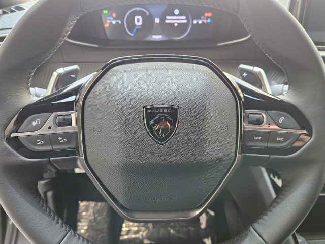 PEUGEOT 2008 usata, con Volante in pelle