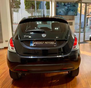 LANCIA Ypsilon usata, con Autoradio