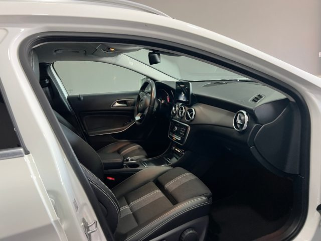 MERCEDES-BENZ GLA 200 usata, con Cerchi in lega