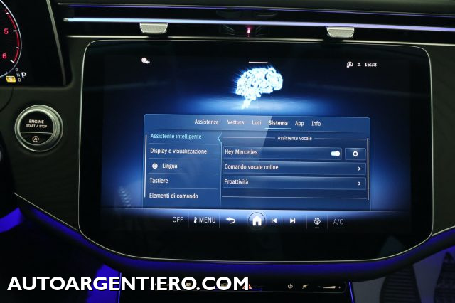 MERCEDES-BENZ E 220 usata, con Touch screen
