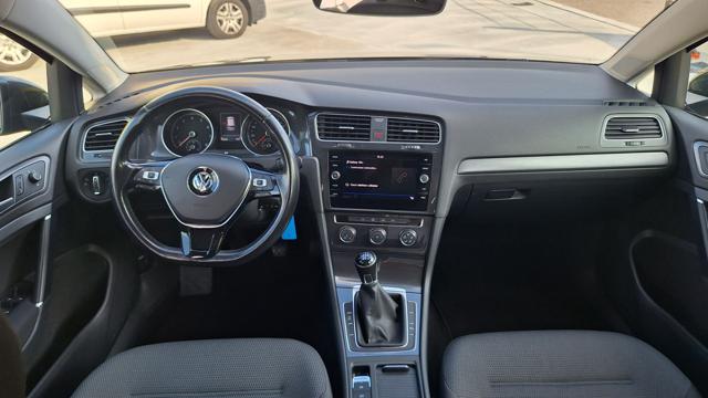 VOLKSWAGEN Golf usata, con Autoradio