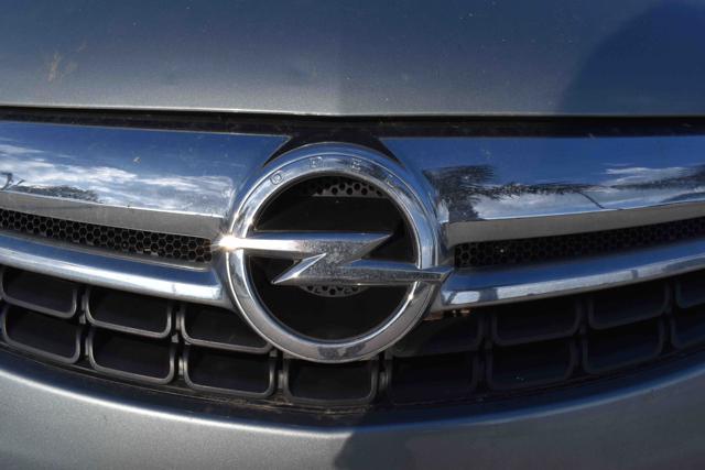 OPEL Corsa usata, con Specchietti laterali elettrici