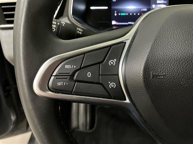 RENAULT Clio usata, con Hill holder