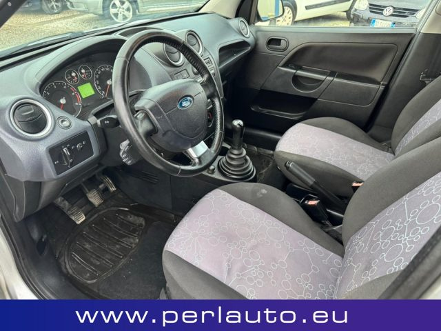 FORD Fiesta usata, con Boardcomputer