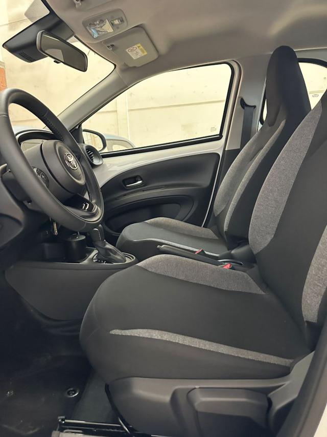 TOYOTA Aygo X usata, con Climatizzatore