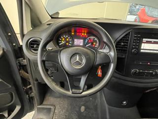 MERCEDES-BENZ eVito usata, con Fari LED