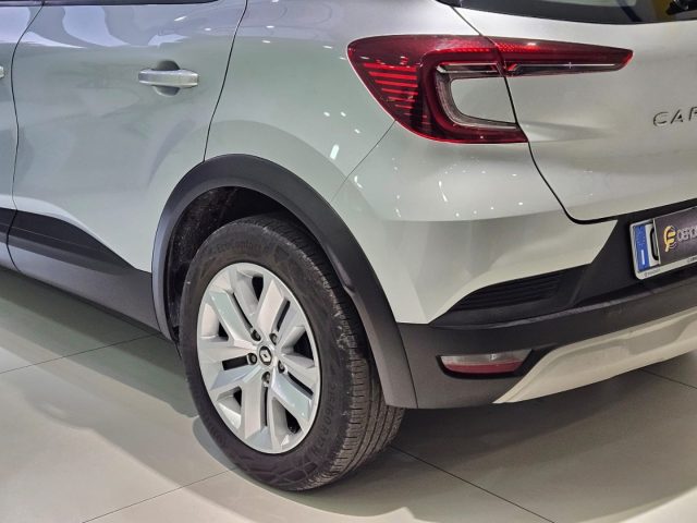 RENAULT Captur usata, con Autoradio