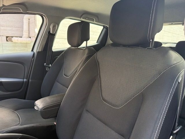 RENAULT Clio usata, con Climatizzatore